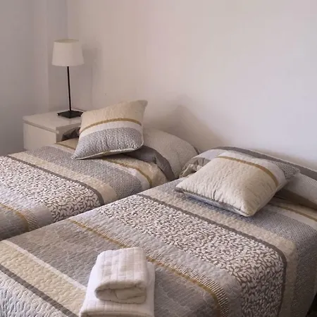 Apartamento Playa Fenals-tulipan 1 아파트 료렛 드 마르